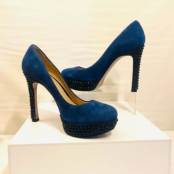 Joan & David Heels  - Picture 2 of 12